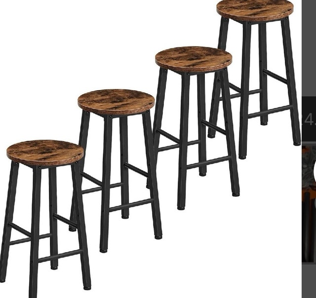 New in Box HOOBRO Bar Stools, 4-Pk, Counter Height 24.8"