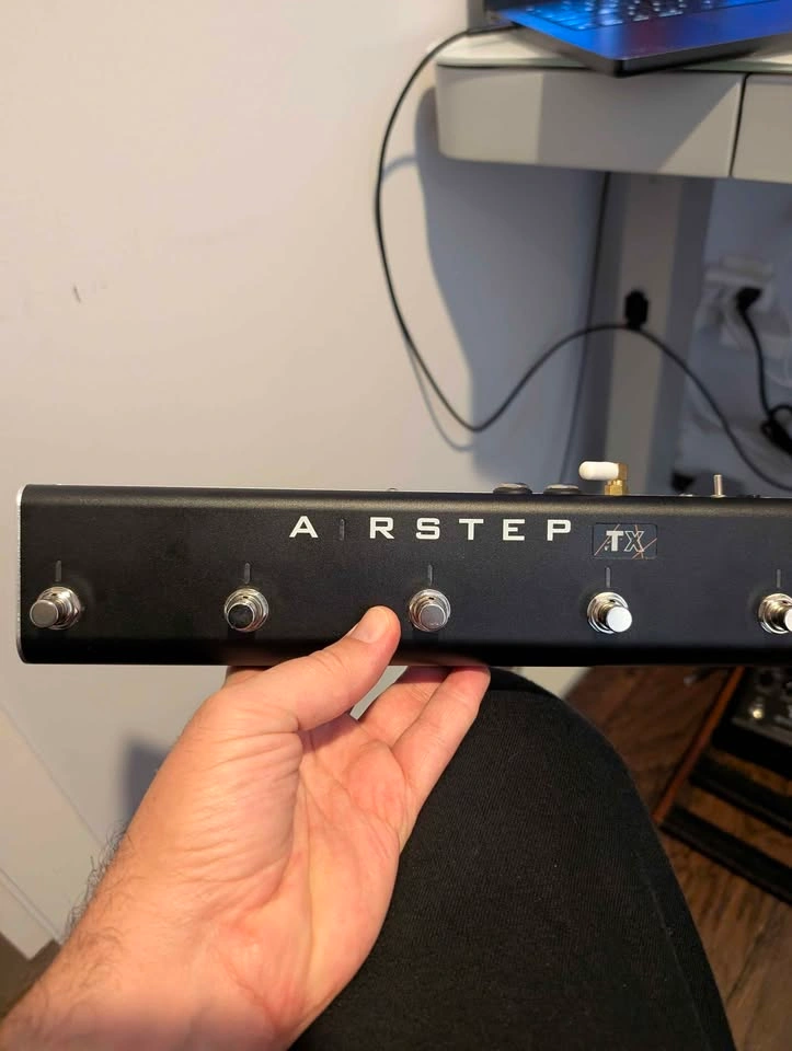 IK Multimedia TONEX Pedal + XSONIC AIRSTEP TX – Mint Setup - photo 2