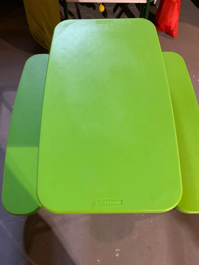Lifetime Kids Picnic Table image indicator(2)