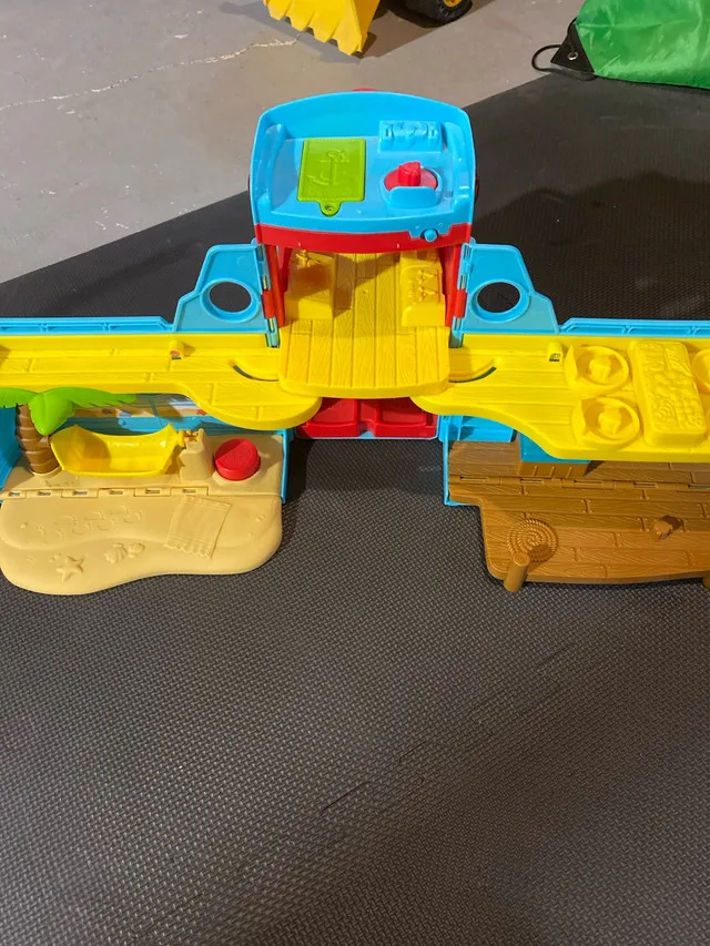 Fisher-Price Little People Boat image indicator(3)