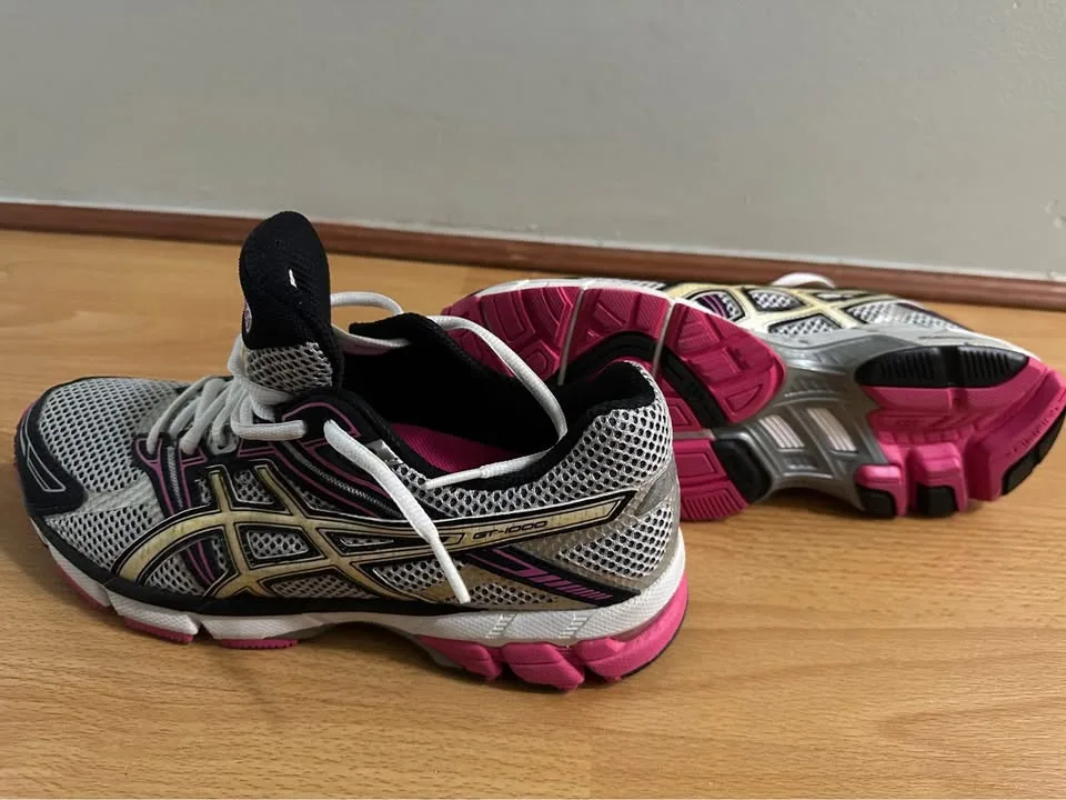 ASICS GT-1000 Runner image indicator(2)