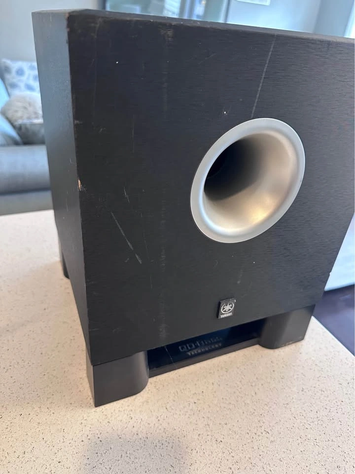 Yamaha YST-SW011 8” Downfiring Subwoofer Home Entertainment - photo 2