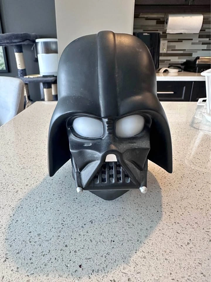 Star Wars Darth Vader head with sounds