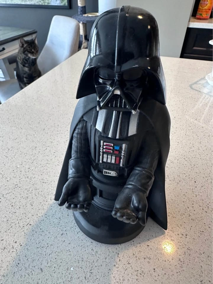 Star Wars Darth Vader gaming remote controller holder - photo 2