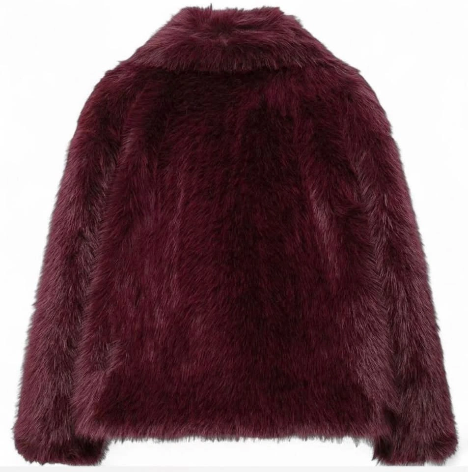 Burgundy fur coat - photo 2