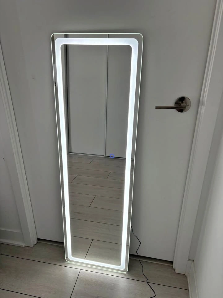 Beautiful LED Glass Mirror with 3 Colour Modes