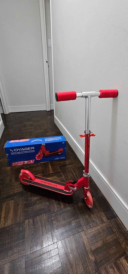 Voyager 120mm Light-Up Folding Scooter - photo 3