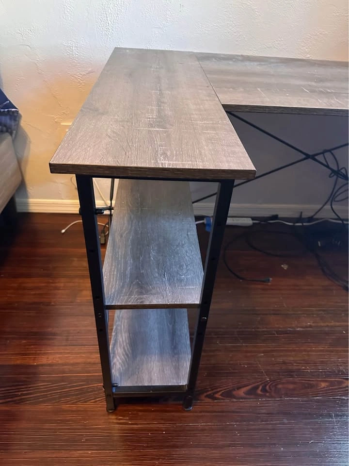 L-Shaped Wooden Desk - photo 2