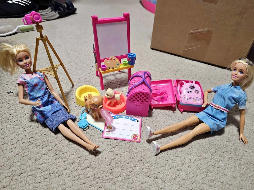 Barbie art and travel