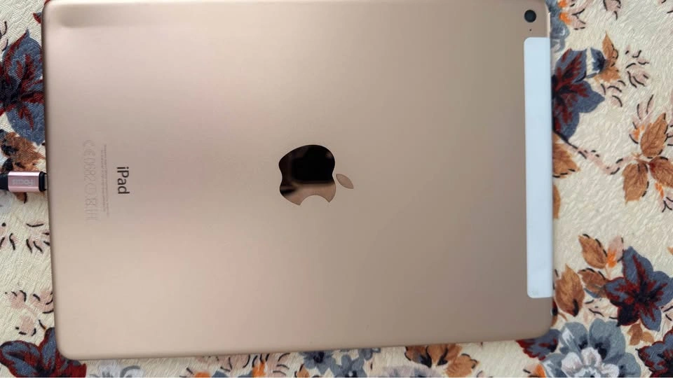 iPad Air 2 64GB Cellular - photo 3