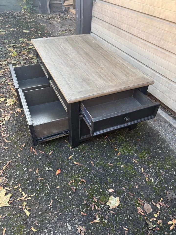 Lift-Top Coffee Table with Storage and 4 drawers - Ashley Furnit - photo 4