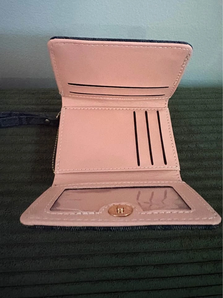 Compact Trifold Zip Wallet – Charcoal Pattern / Blush Pink Inter - photo 4