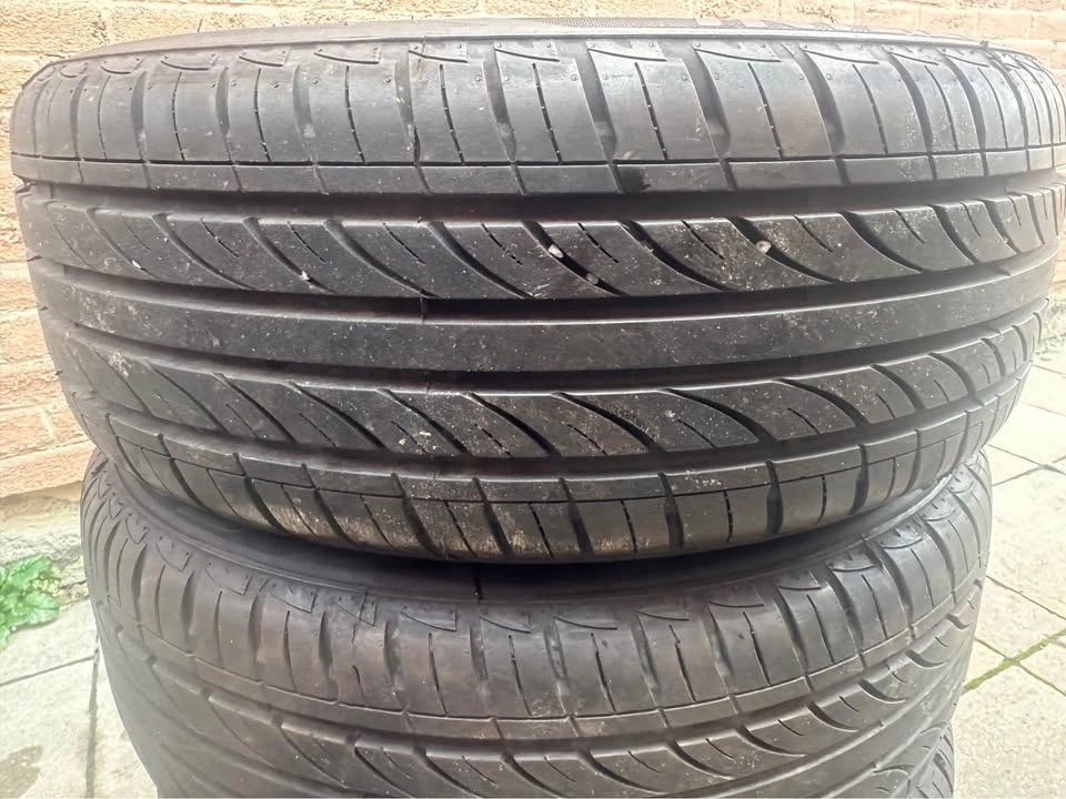 Nissan Sentra 16" Alloy Wheels with 205/55 R16 Tires - photo 2
