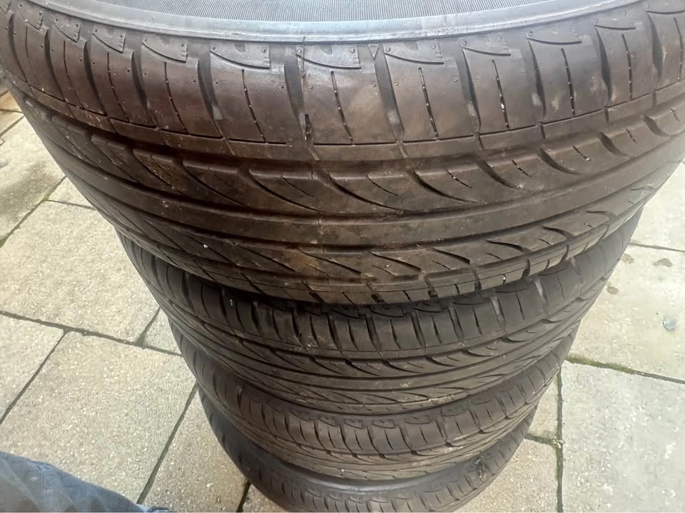 Nissan Sentra 16" Alloy Wheels with 205/55 R16 Tires - photo 3