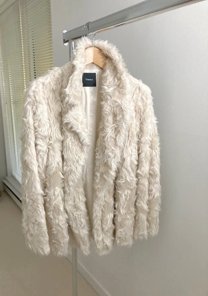 Like New Theory Clairene Jackson Faux Fur Jacket - photo 2