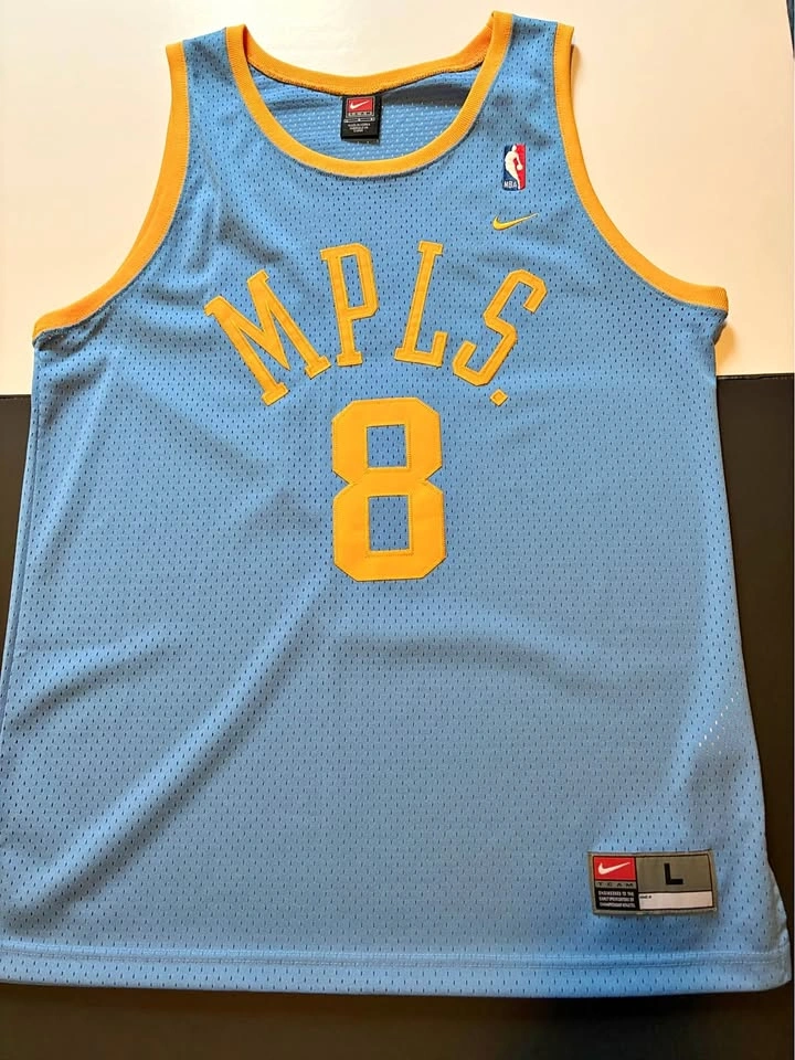 Vintage Nike Lakers Kobe Bryant Jersey