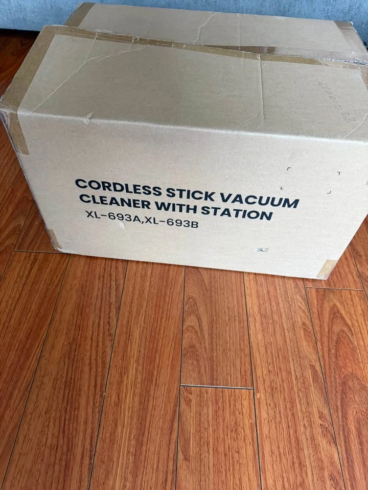 Cordless Stick Vacuum - Auto Empty, Self Charging - photo 2