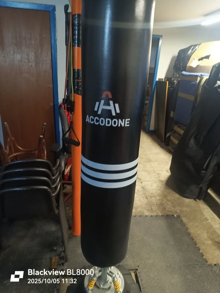 Boxing Bag Standing image indicator(2)