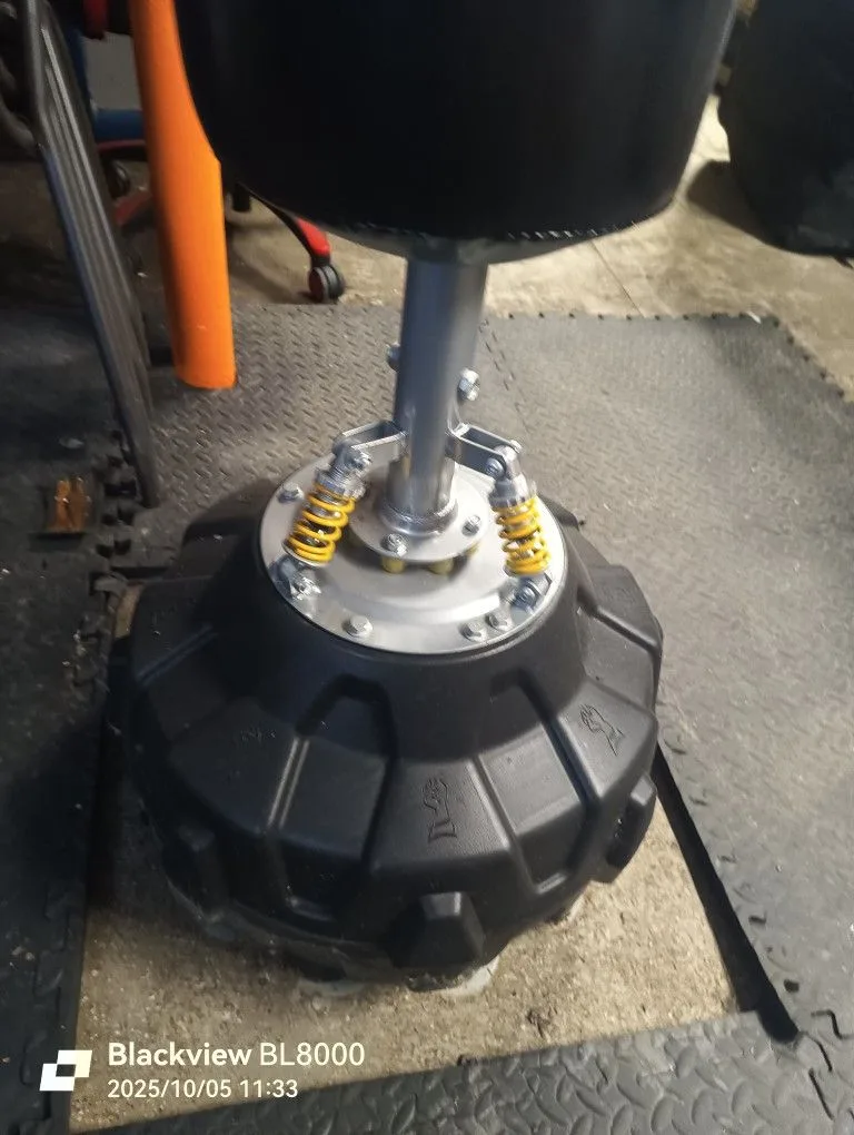 Boxing Bag Standing image indicator(3)