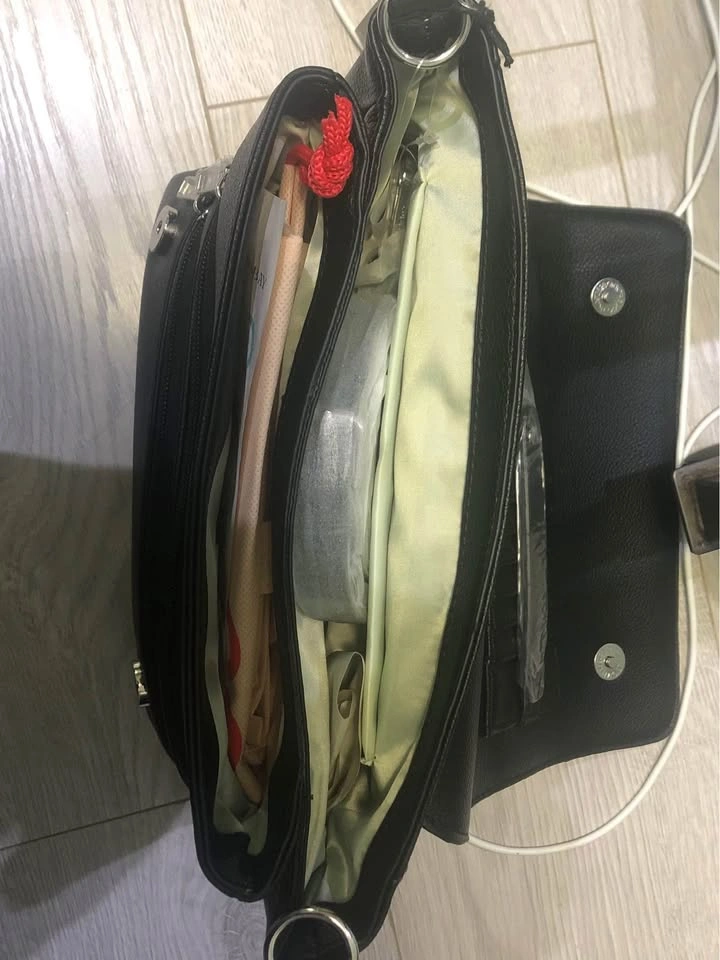 Black Crossbody Purse - photo 4