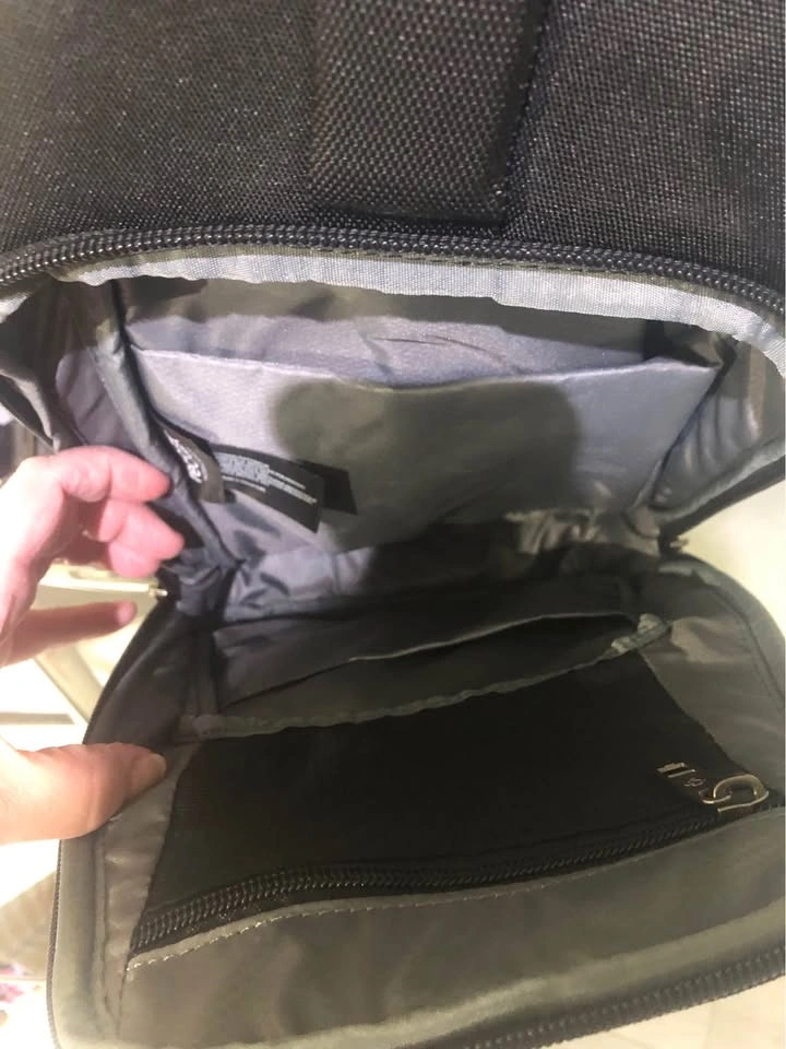 Black Samsonite Sling Bag - photo 3