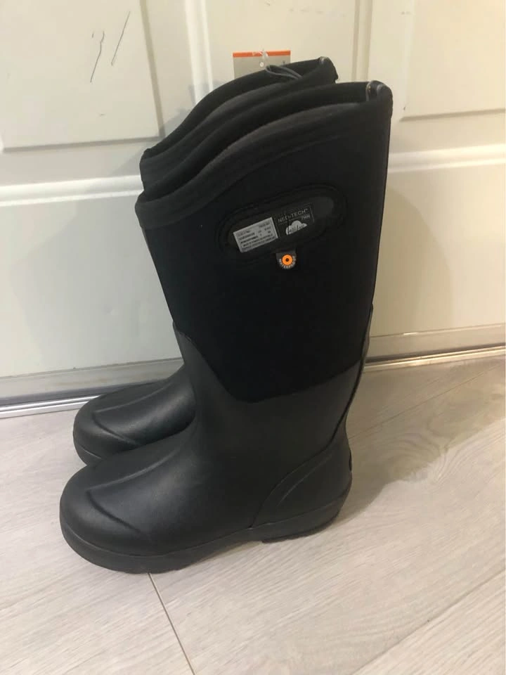 Womens Tall Black Bogs Winter Boots Size 7 - photo 2