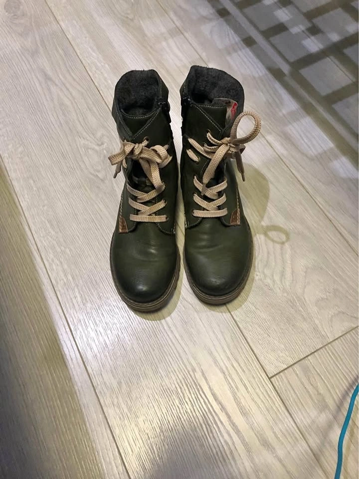 Women’s Leather Boots Size 36