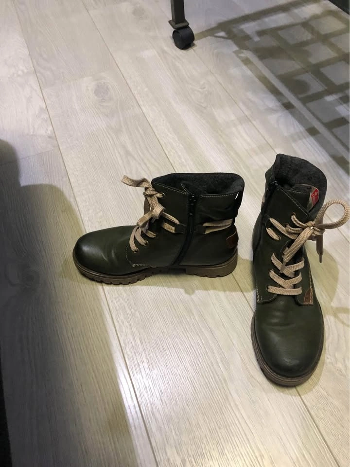 Women’s Leather Boots Size 36 - photo 2