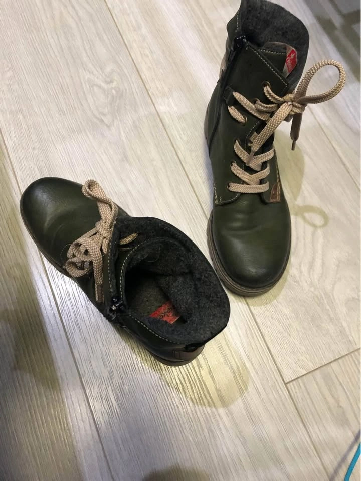 Women’s Leather Boots Size 36 - photo 3