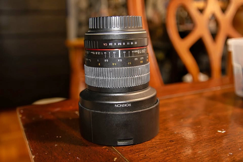Rokinon 10mm F2.8 ED Ultra Wide Angle Lens Canon EF-S