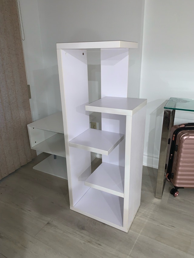 White Wooden Modern Shelf - photo 2
