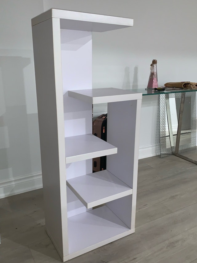 White Wooden Modern Shelf - photo 4