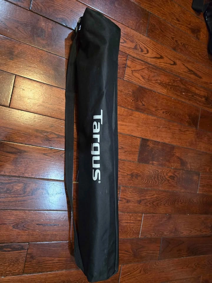 Targus TG-6660TR Tripod with Carrying Case - photo 4