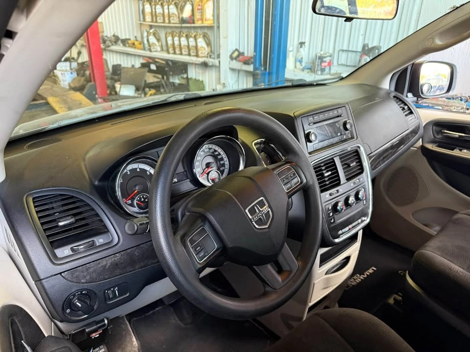 2013 Dodge Grand Caravan - photo 2