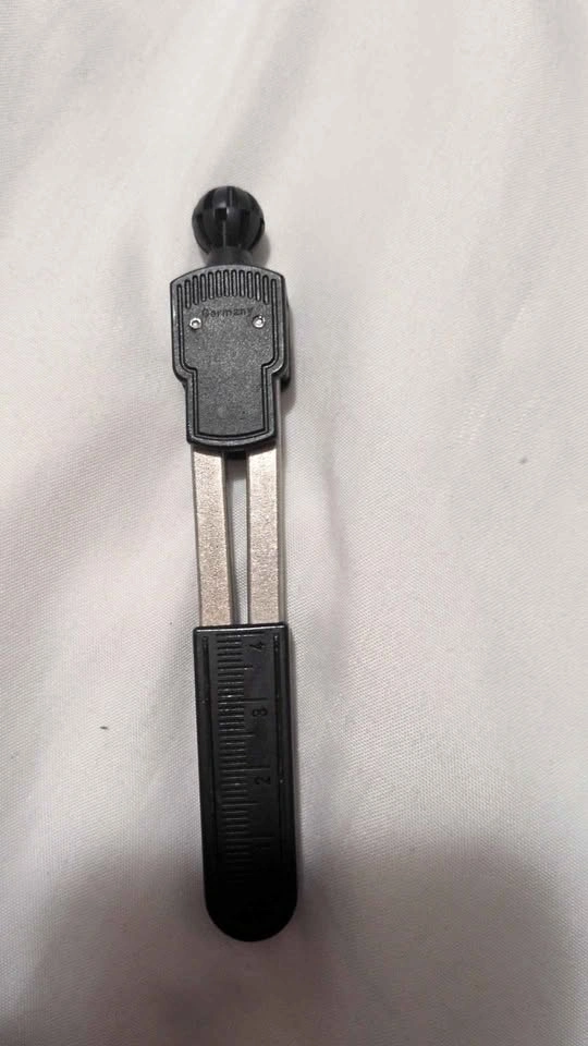ECG caliper for cardiovascular technology program