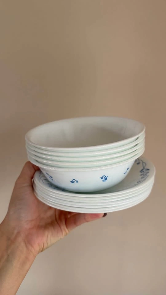Vintage Corelle Provincial Blue Plates & Bowls - photo 2