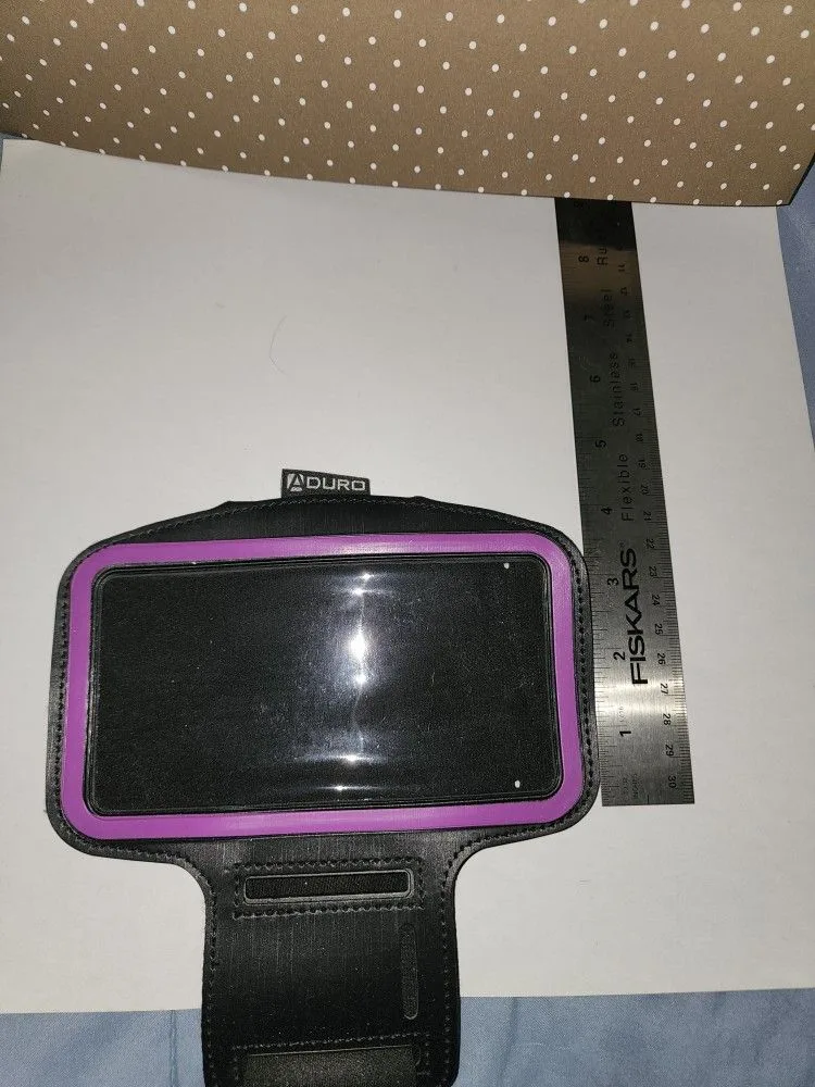 Cell Phone Armband image indicator(2)