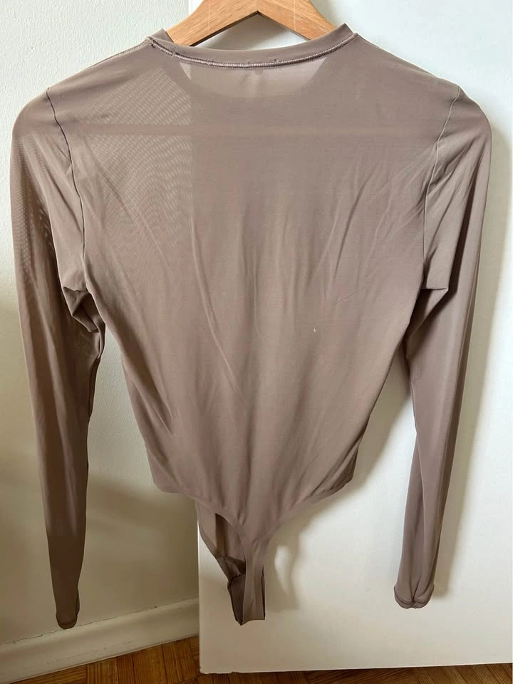 Lululemon Wundermost Ultra-Soft Nulu Mesh Long-Sleeve Bodysuit - photo 4