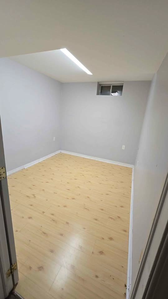 Private room for rent - photo 3