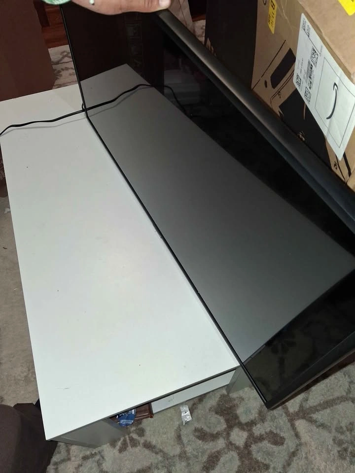Samsung 43" Neo QLED 4K Smart TV (QN70H) - In Original Box! - photo 5