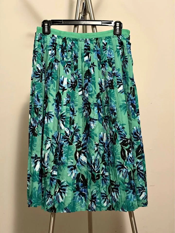 Banana Republic Green Pleated Dress