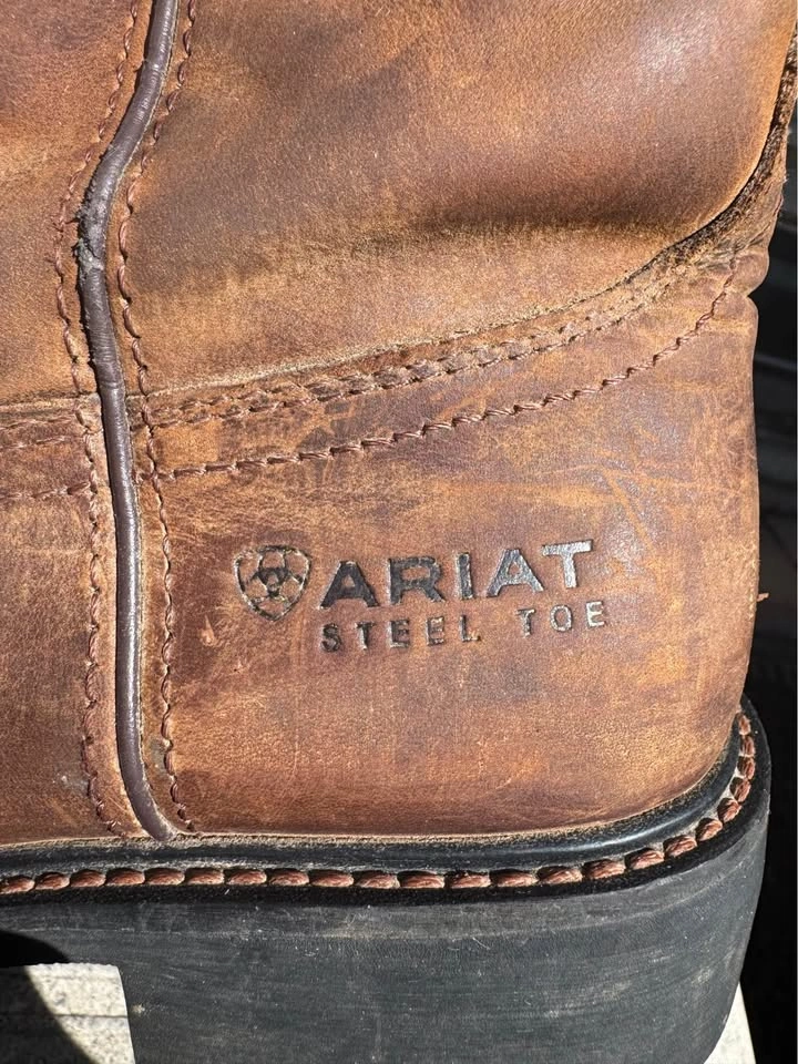 Cowboy Boots - Ariat Steel Toe Boots - photo 2