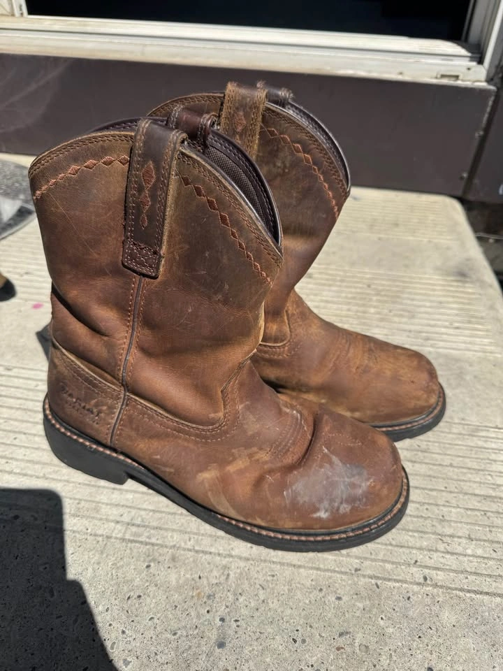 Cowboy Boots - Ariat Steel Toe Boots - photo 3