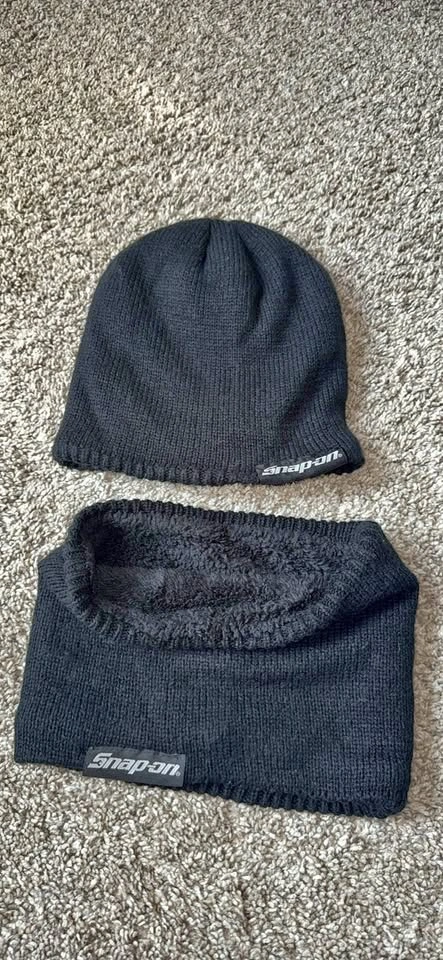 Snap-On Tools Black Winter Beanie Hat & Neck Warmer Set