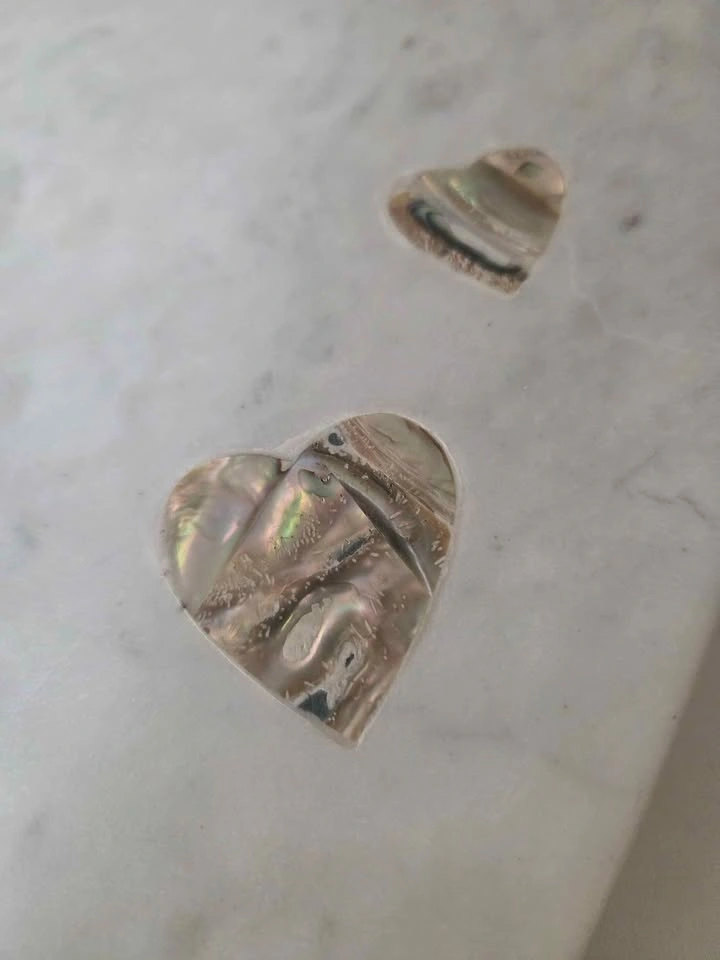 Decorative Marble Slab with Mother-of-Pearl Heart Detail - photo 2