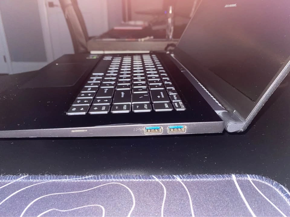 MSI ps63 modern 8RDS laptop (with original charger) - photo 2