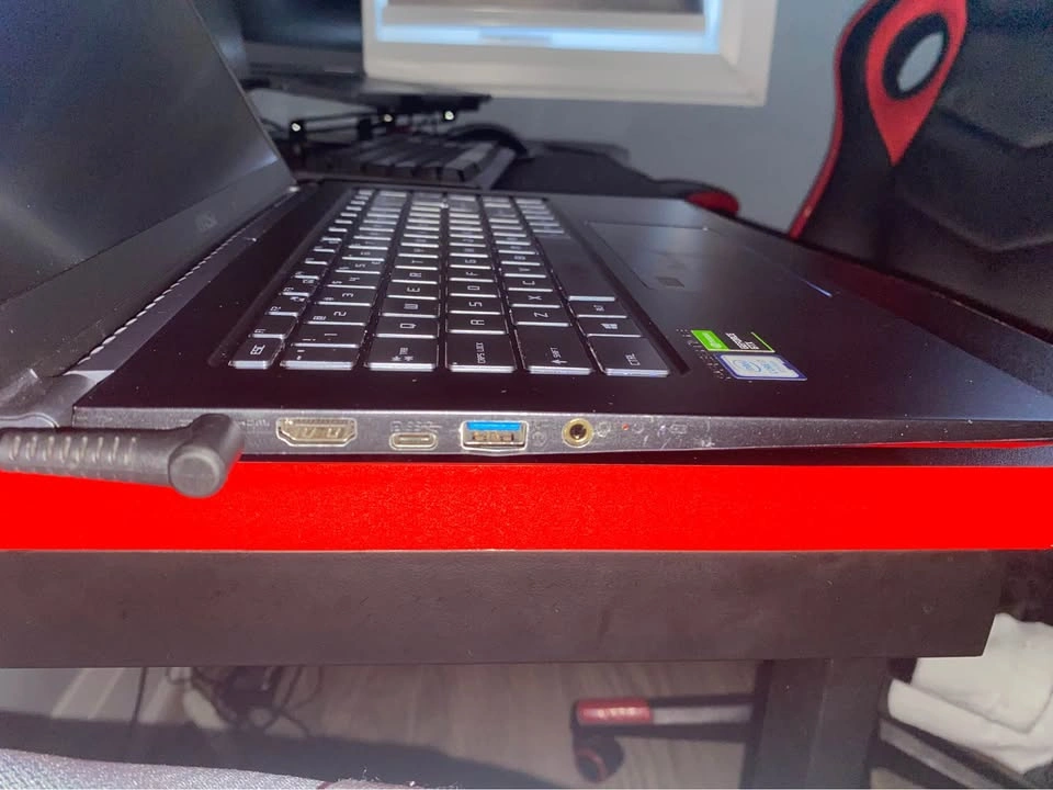 MSI ps63 modern 8RDS laptop (with original charger) - photo 5