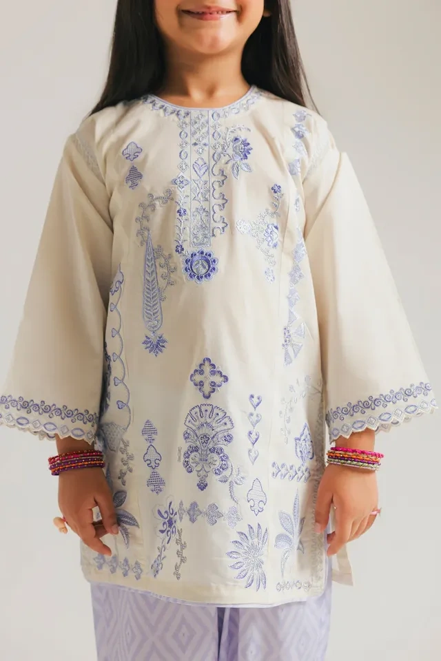 Ethnc Kids - Ivory and indigo kurta set - photo 2