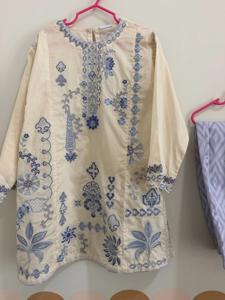 Ethnc Kids - Ivory and indigo kurta set - photo 4