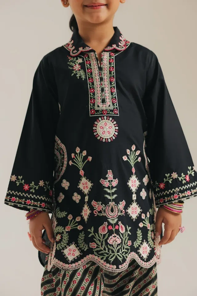 Ethnc kids - Black floral kurta set - photo 2